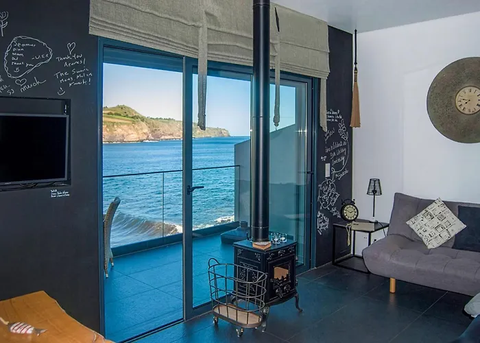 Graviana - Pedra Negra Charming House Lagoa (Azores)